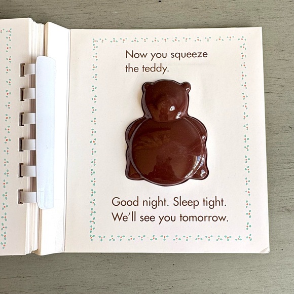 VTG 'Pat the Cat' by Edith Kunhardt Children's Book Golden Books Touch & Feel - Picture 5 of 11